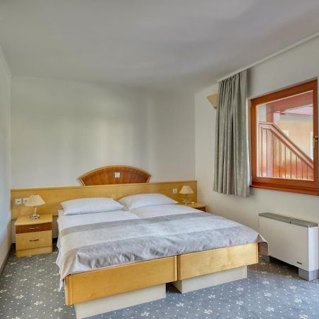 Zreče Garni Hotel Zvon מראה חיצוני תמונה