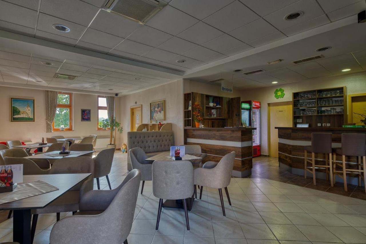 Zreče Garni Hotel Zvon מראה חיצוני תמונה