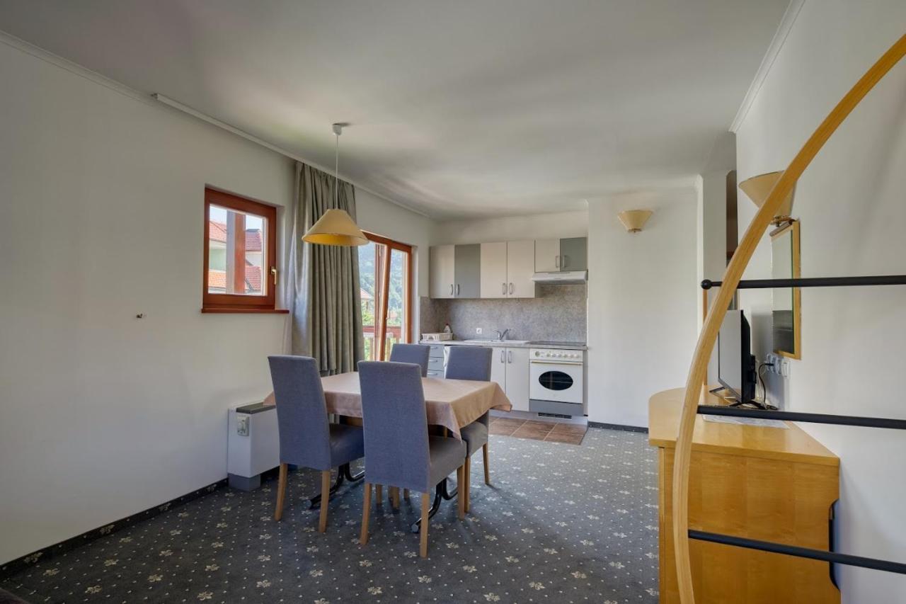 Zreče Garni Hotel Zvon מראה חיצוני תמונה