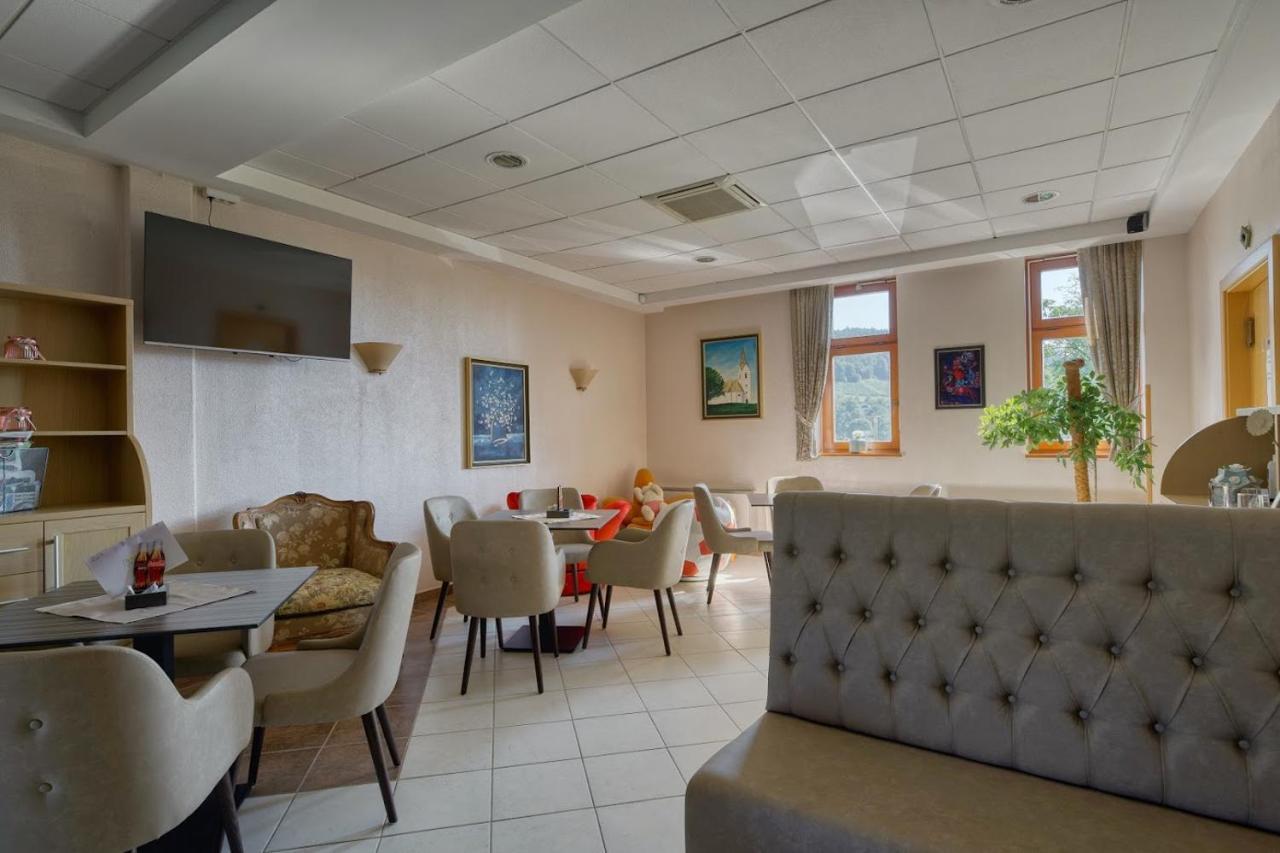 Zreče Garni Hotel Zvon מראה חיצוני תמונה