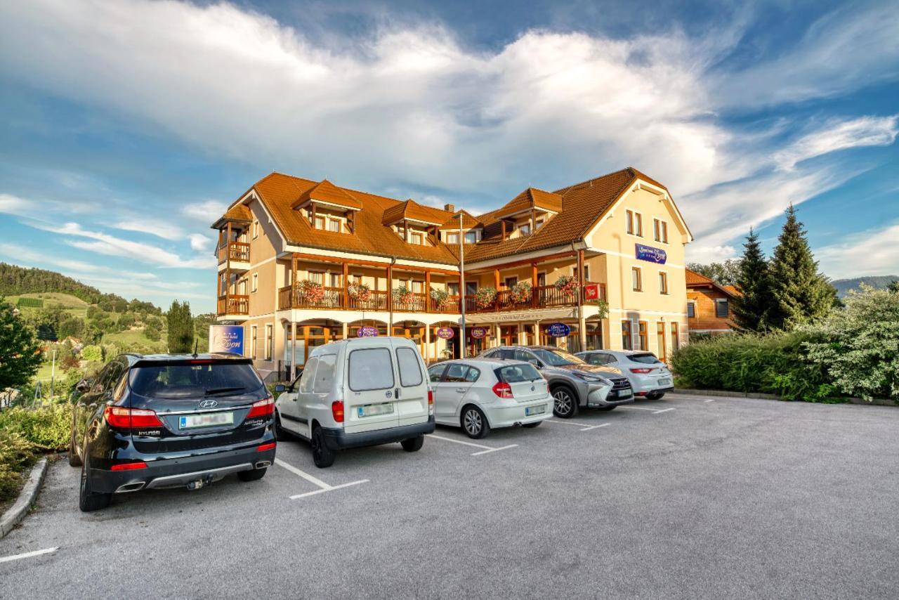 Zreče Garni Hotel Zvon מראה חיצוני תמונה