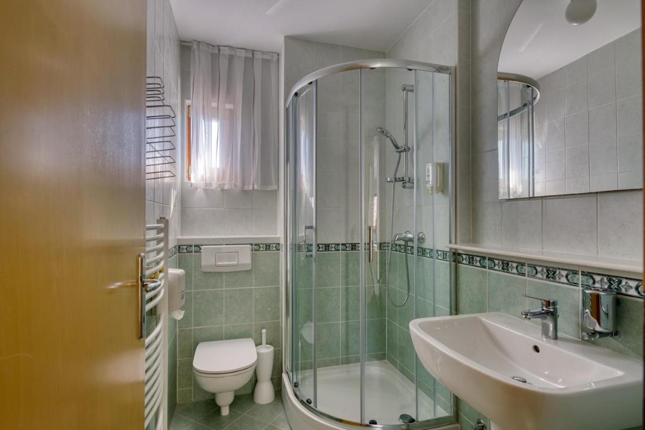 Zreče Garni Hotel Zvon מראה חיצוני תמונה