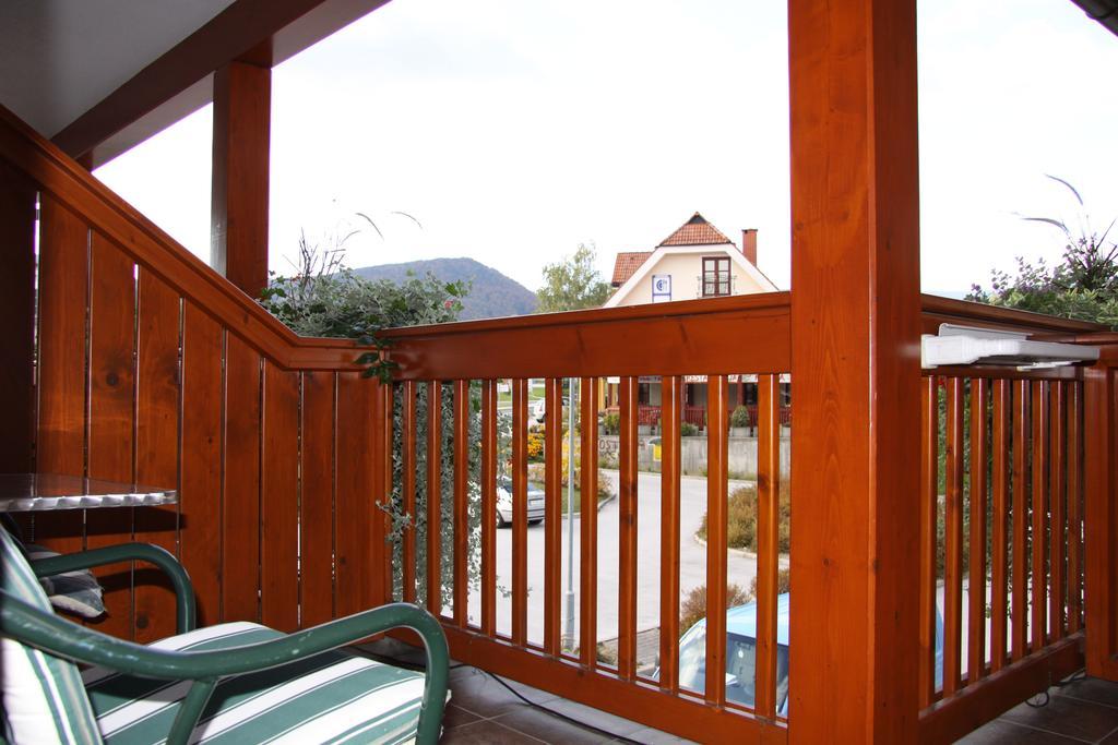 Zreče Garni Hotel Zvon מראה חיצוני תמונה