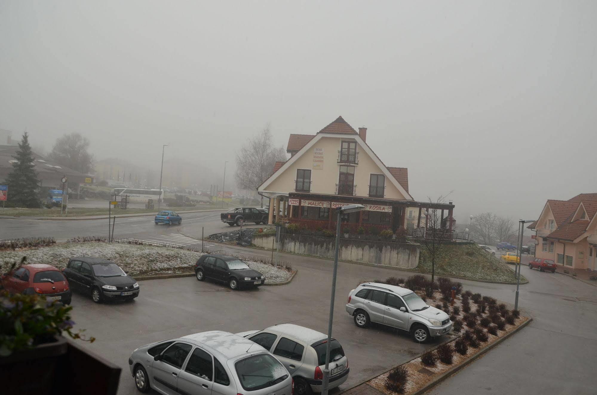 Zreče Garni Hotel Zvon מראה חיצוני תמונה